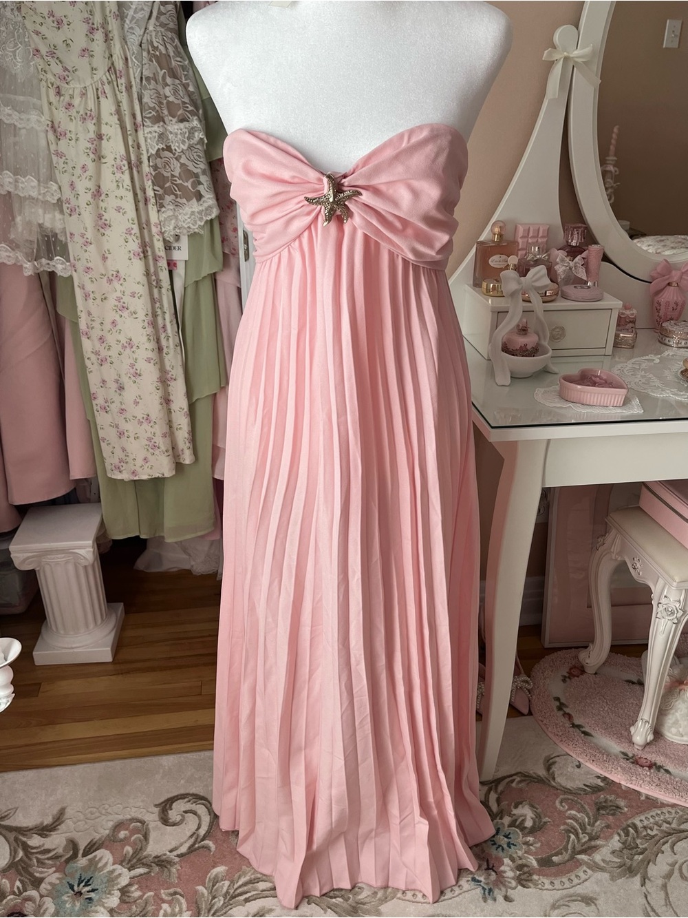 SHEIN Blush Pink Strapless Pleated Maxi Dress with Star Accent